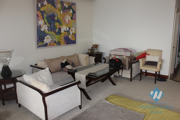 High quality apartment with 2 bedroom for rent in Tay Ho, Ha Noi